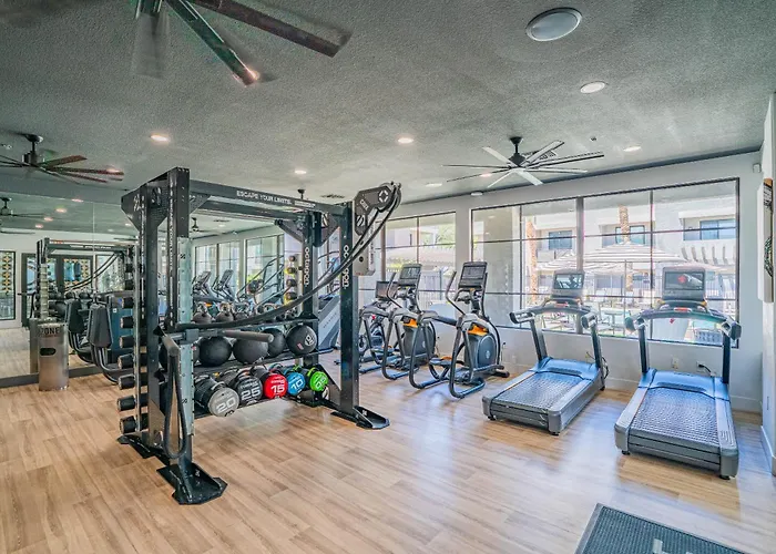 Apartment Westgate Escape Pool Gym & Walk To Stadium