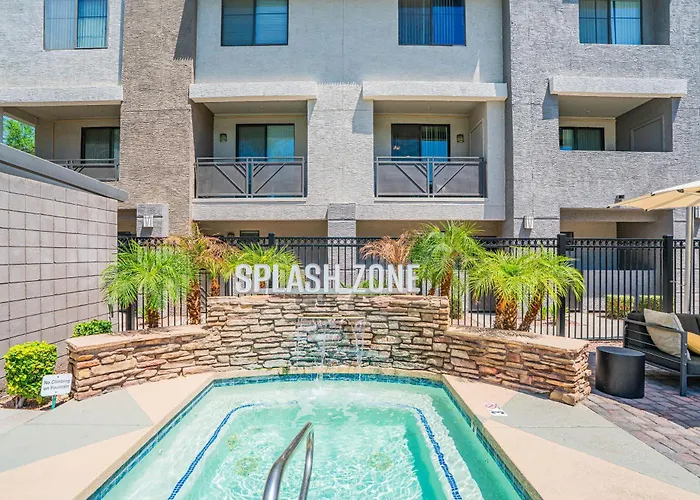Westgate Escape Pool Gym & Walk To Stadium