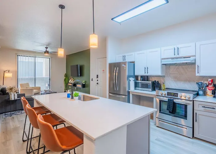 Westgate Escape Pool Gym & Walk To Stadium * Glendale