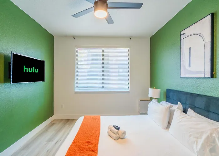 Apartment Westgate Escape Pool Gym & Walk To Stadium